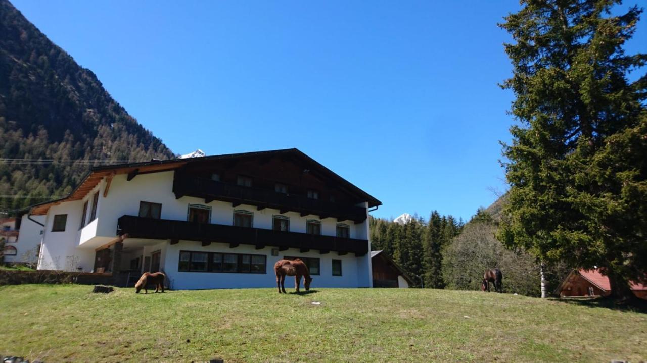 Pension Alpenrose Sankt Sigmund im Sellrain Eksteriør billede